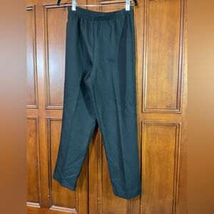 Alfred Dunner Women’s Dress Pant Size 10p Solid Black Elastic Waist Lknw As Seen